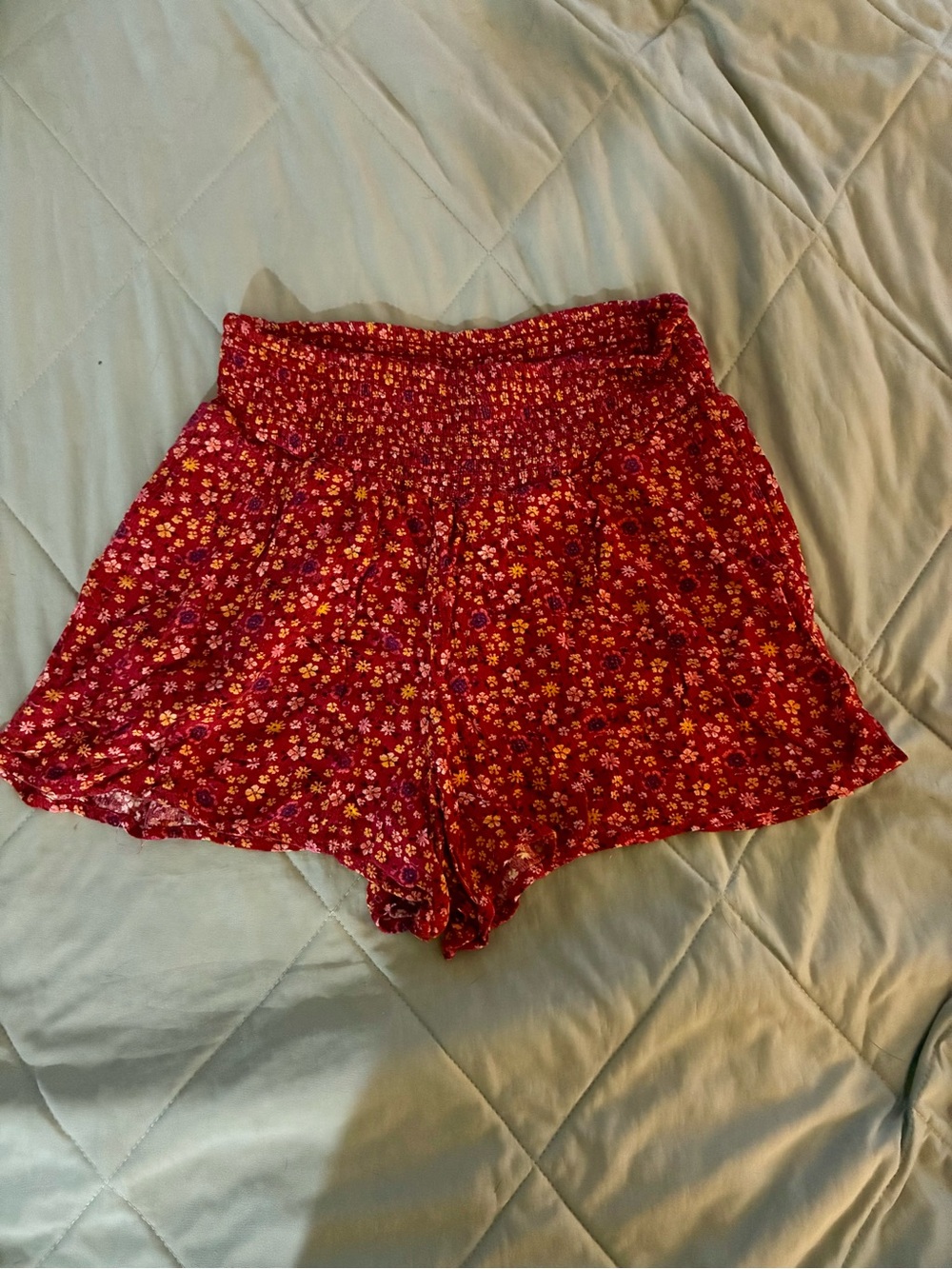Aeropostale high rise flutter shorts.